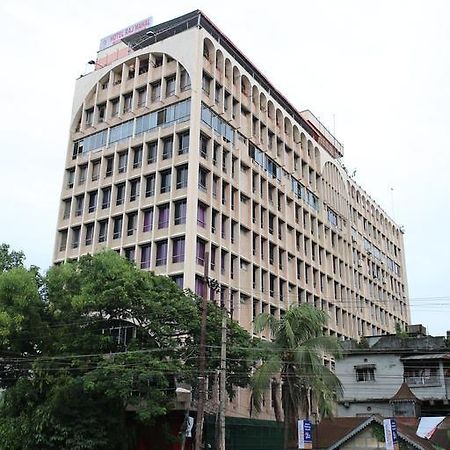 Hotel Rajmahal Guwahati Zewnętrze zdjęcie